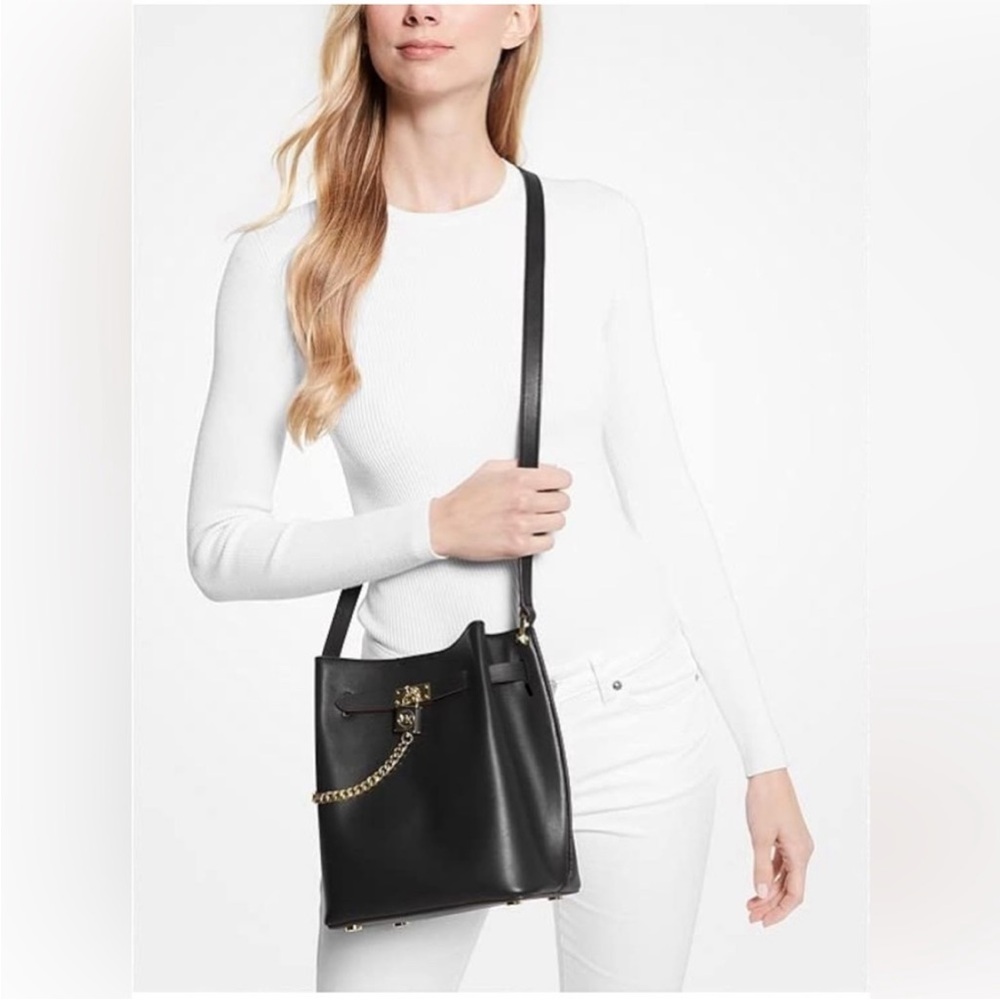 MICHAEL KORS Hamilton Legacy Messenger Bucket Bag Black NWT - Picture 2 of 10